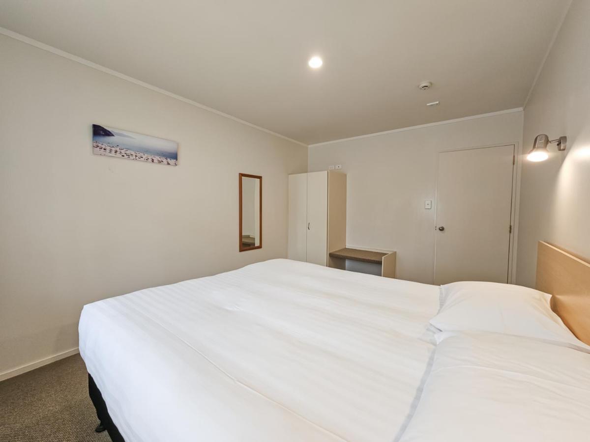 Captain Cook Motor Lodge Гисборн Экстерьер фото